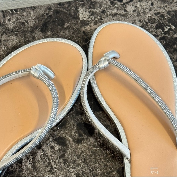 Forever 21 Metallic Silver Sandals - Picture 4 of 8